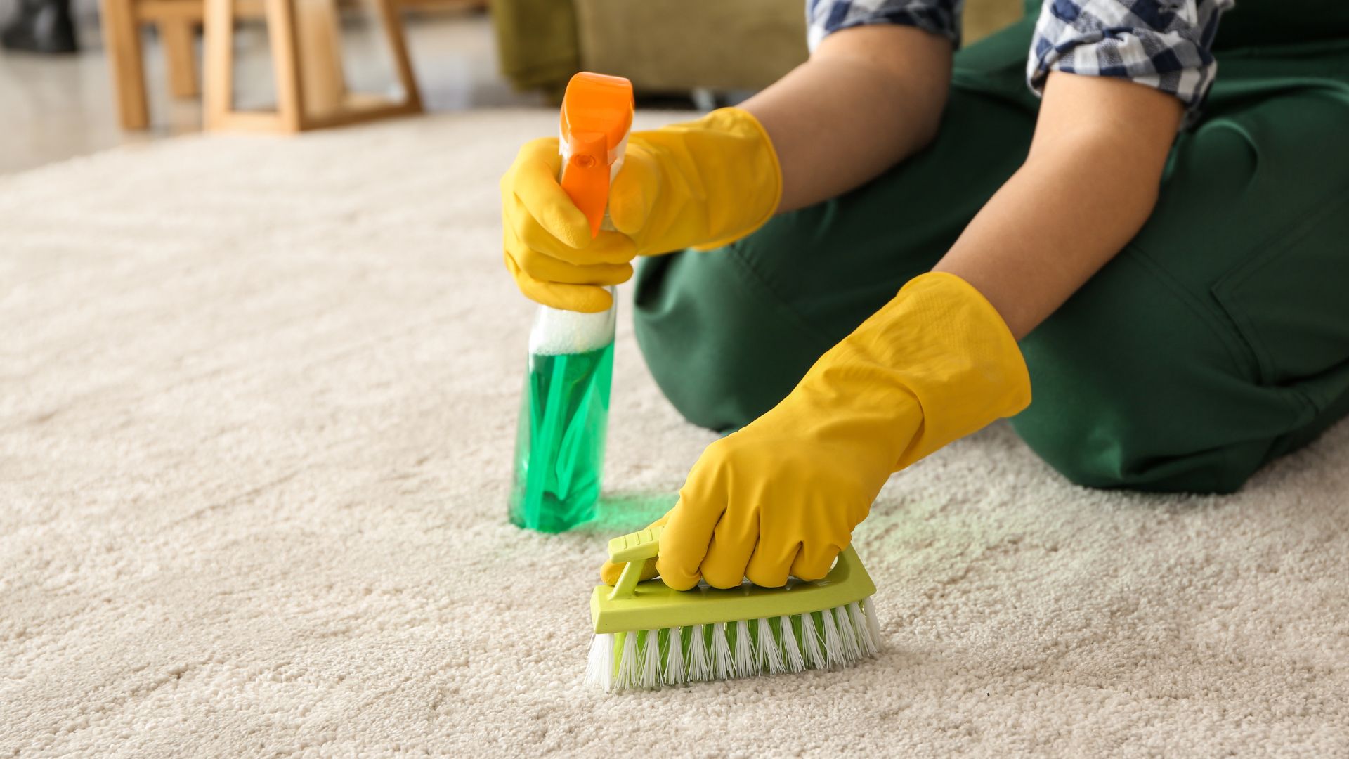 Cleaning a cream carpet